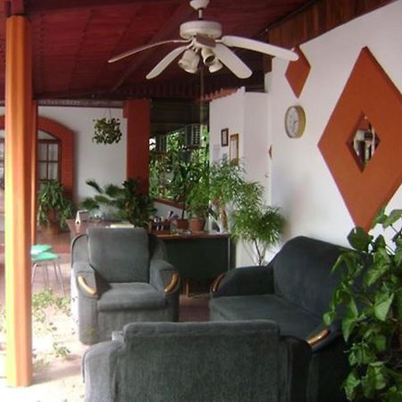 Hotel Jackie'S House Puntarenas Luaran gambar