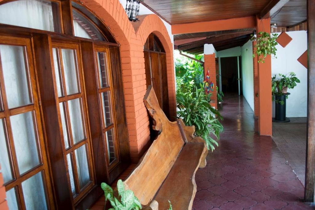 Hotel Jackie'S House Puntarenas Luaran gambar