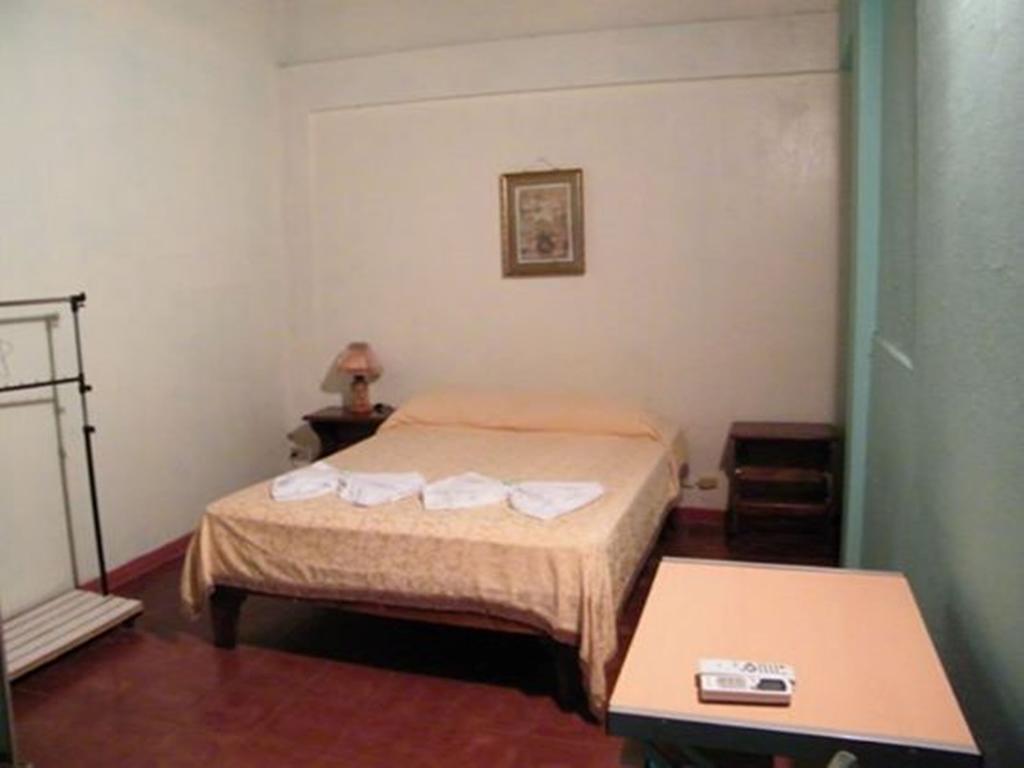 Hotel Jackie'S House Puntarenas Bilik gambar
