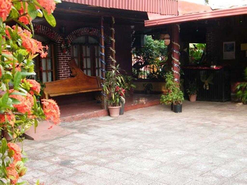 Hotel Jackie'S House Puntarenas Luaran gambar