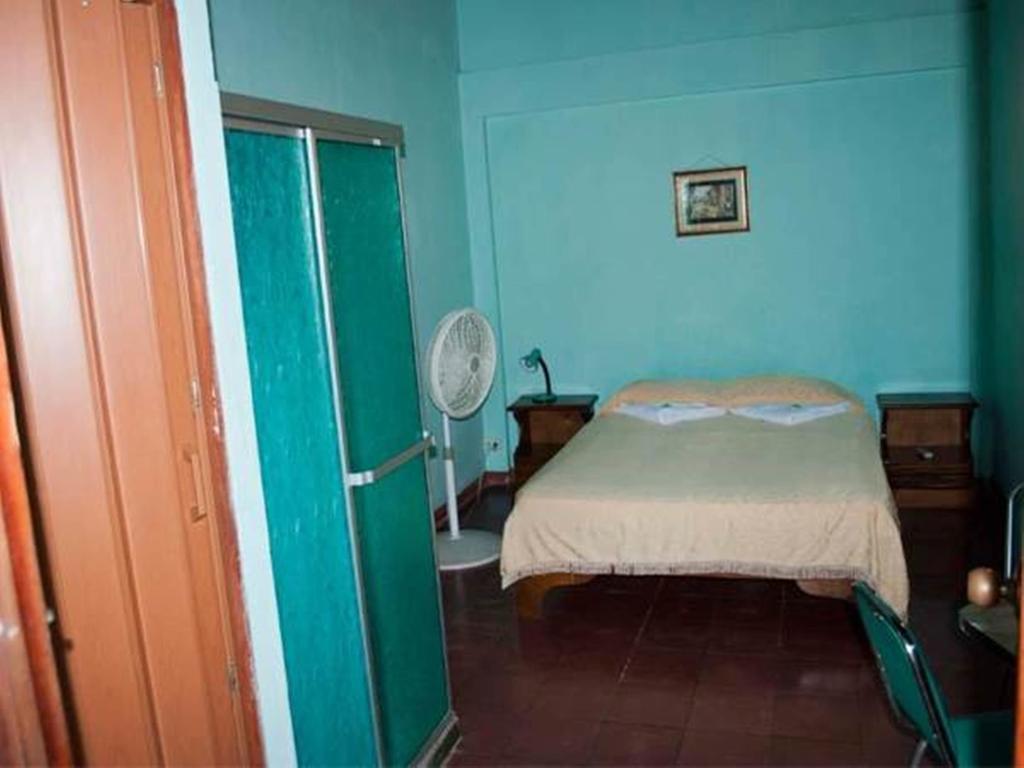 Hotel Jackie'S House Puntarenas Bilik gambar